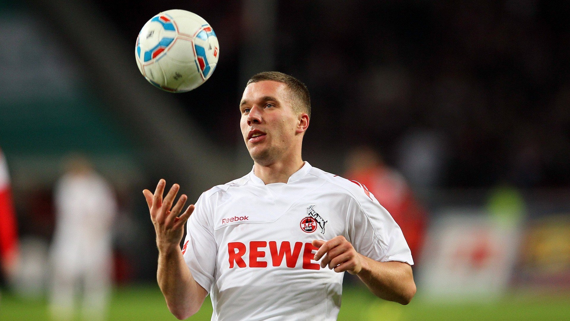 开云体育下载-赛季最具话题“逆境翻盘”，哪些球队硬核逆转？，十大经典逆转赛事