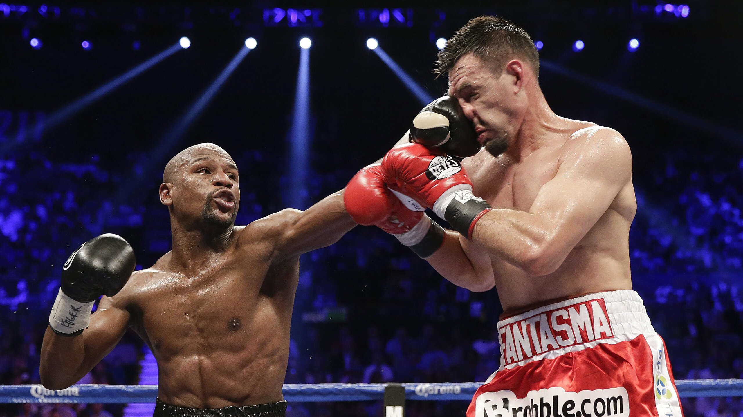 泰国马术协会授予Phyo Kyaw Myint Than“年度最佳障碍赛骑手”称号。